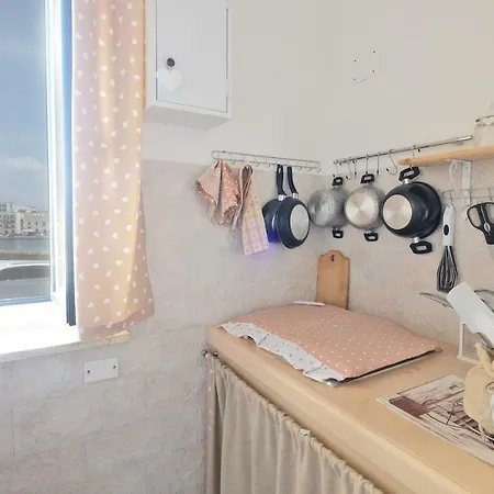 Sirocco House Apartment *